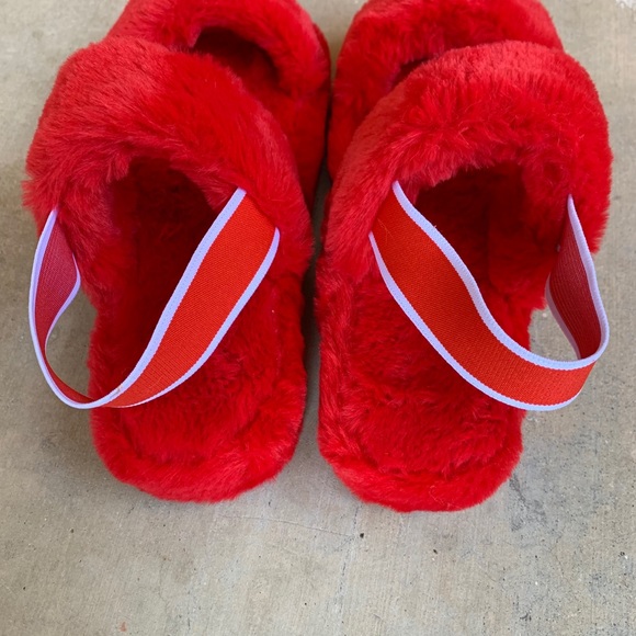 Red fur slipper slides - Picture 5 of 6